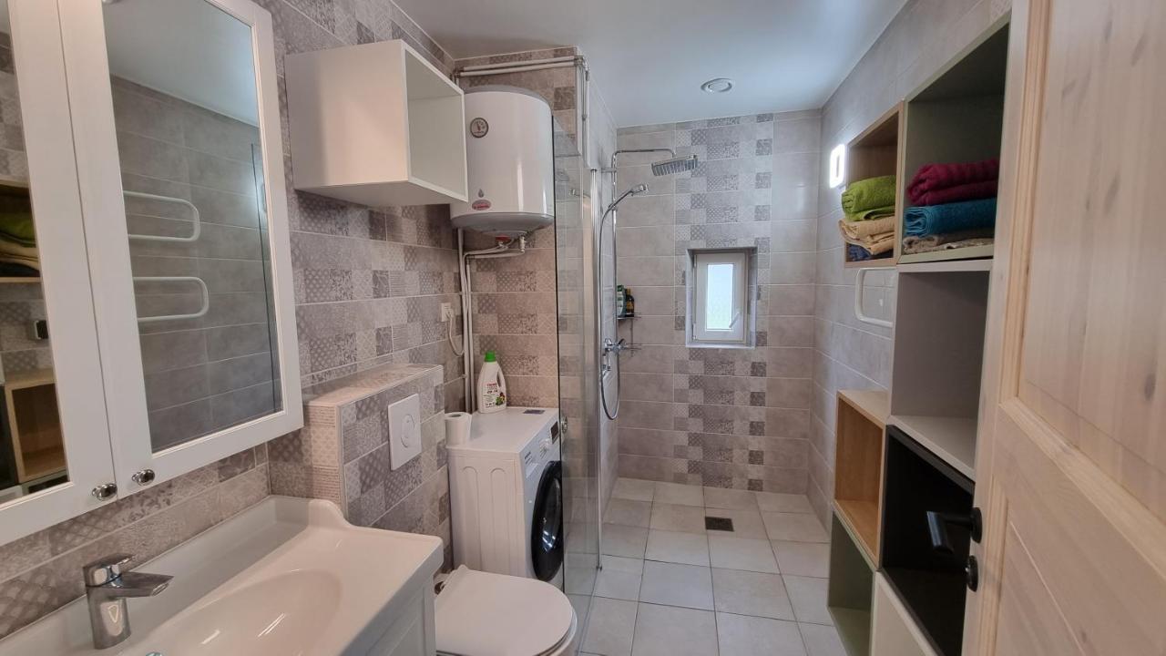 Mustvee Puhkemaja Villa Buitenkant foto