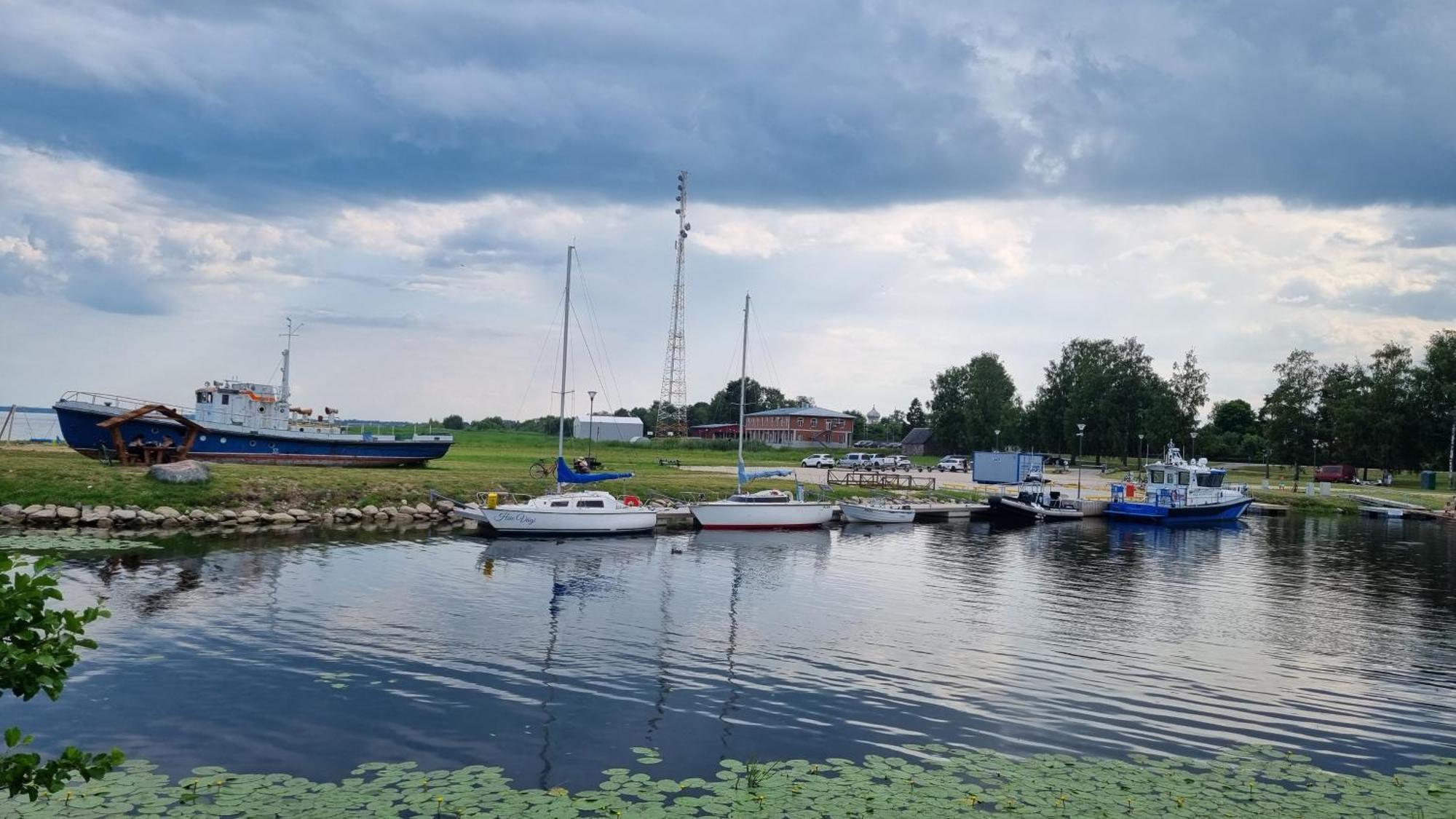 Mustvee Puhkemaja Villa Buitenkant foto