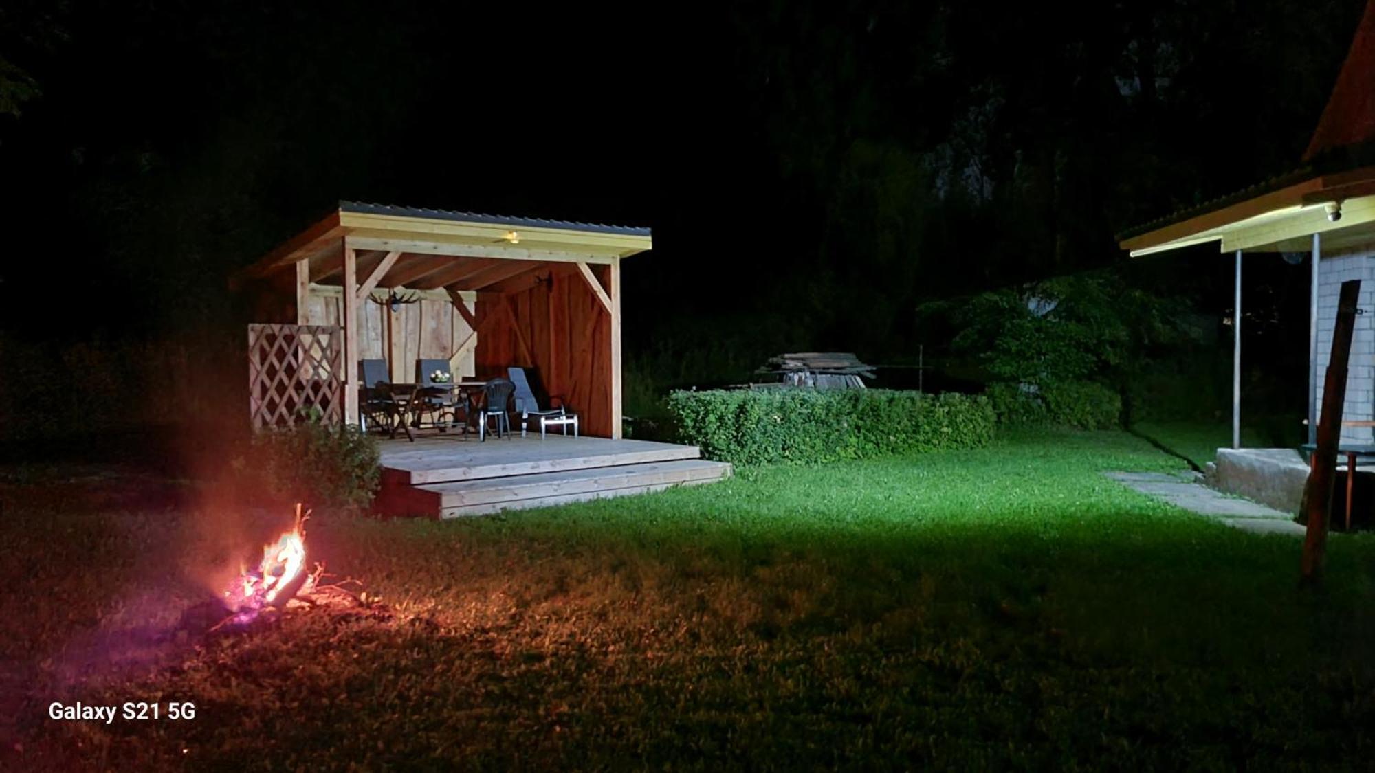 Mustvee Puhkemaja Villa Buitenkant foto