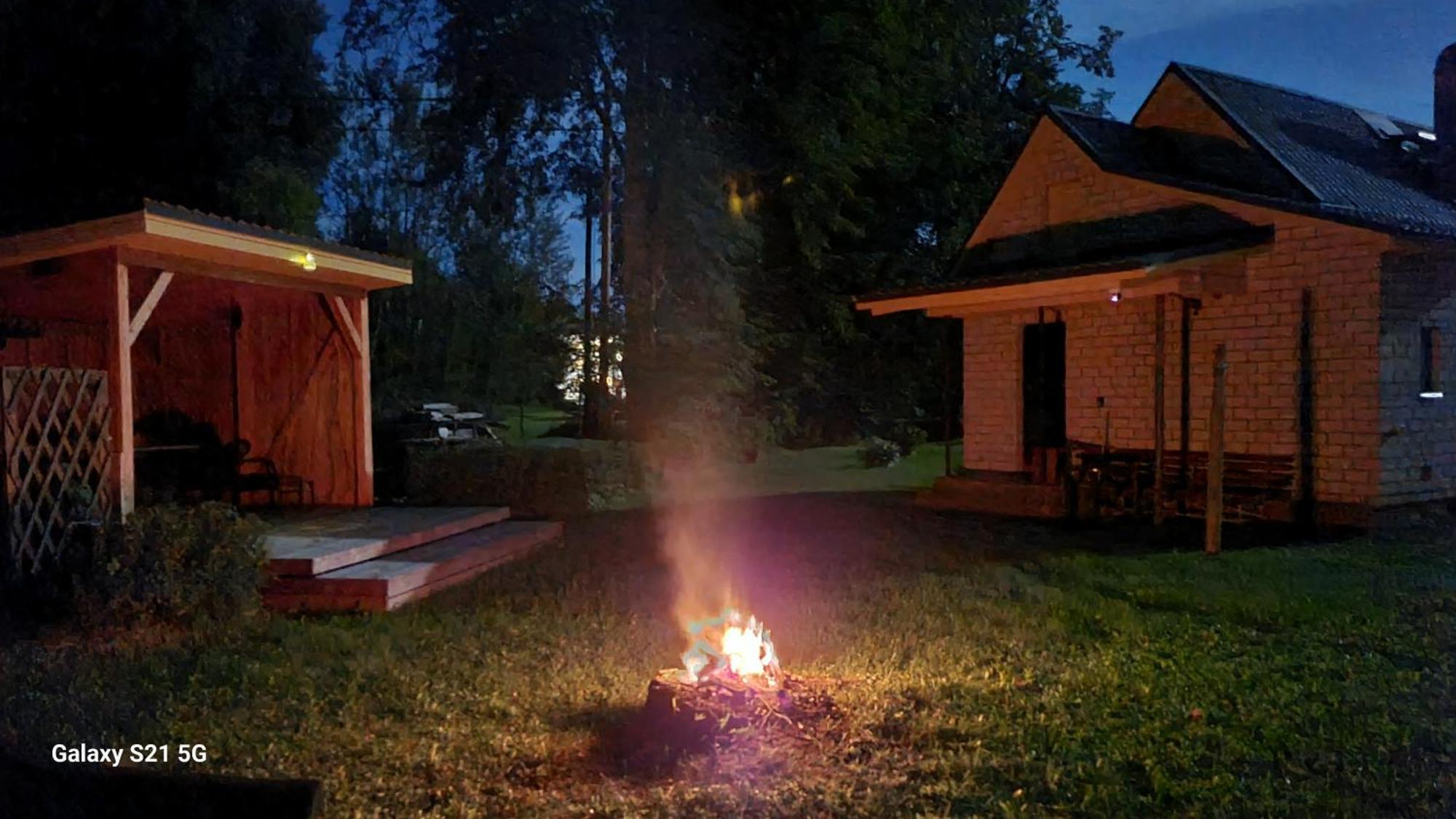 Mustvee Puhkemaja Villa Buitenkant foto